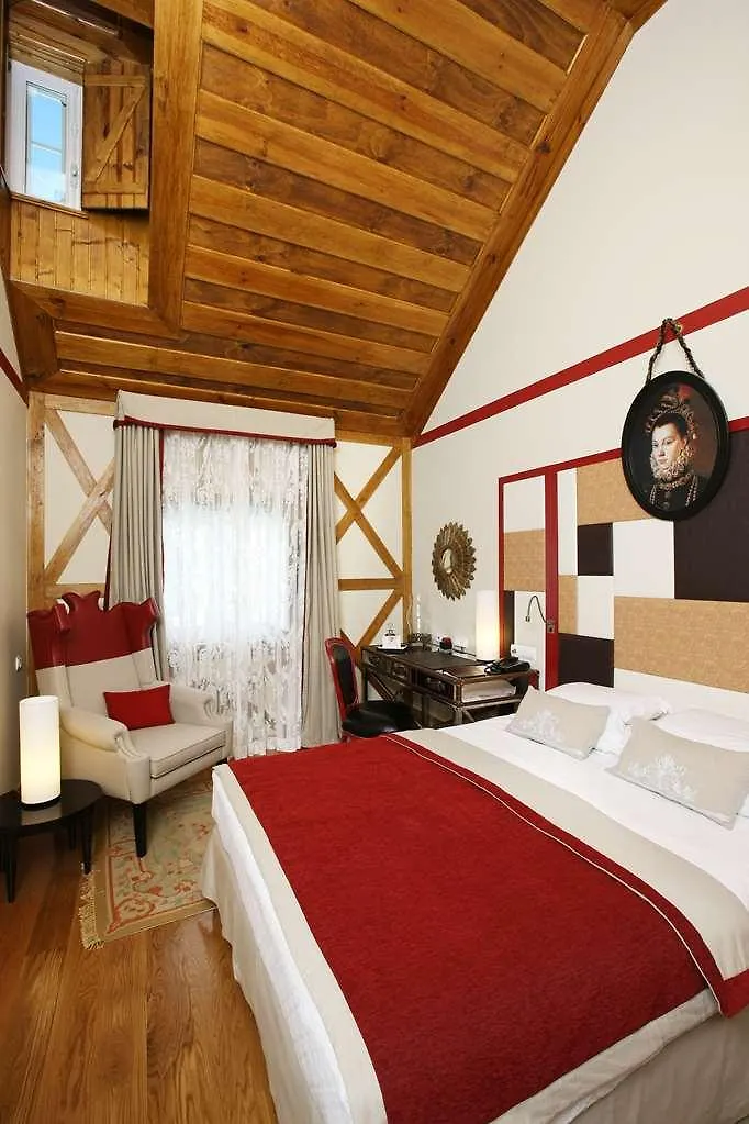 Hotel Solar Do Castelo - Lisbon Heritage Collection - Alfama